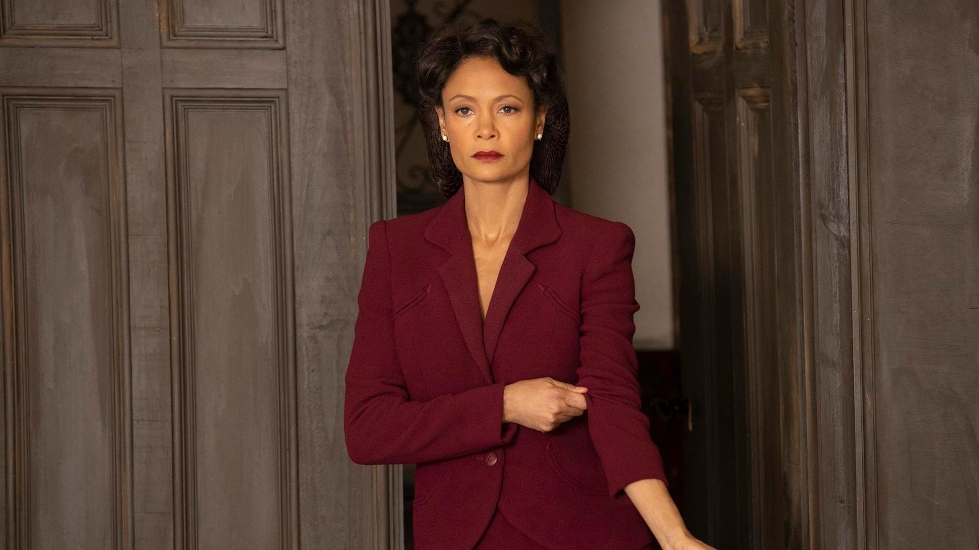 未来足球：全场智能检测系统助力球员健康与表现数据化管理，足球智能训练系统