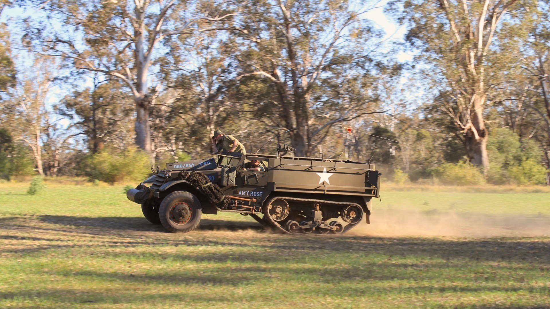 袋鼠队橄榄球技术细腻，快速攻防转换成竞争优势，袋鼠运球游戏规则
